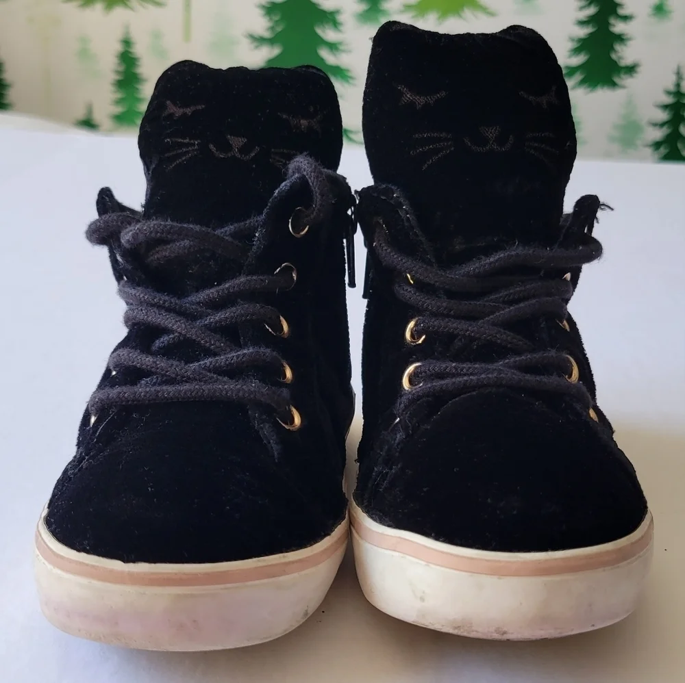 Girls Velvet Critter Zip-up Sneakers